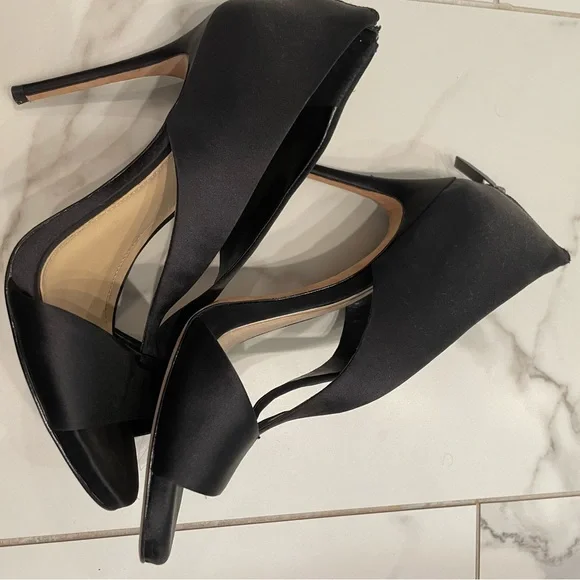 Vince Camuto Black Satin Formal Prom Heels - Picture 3 of 4